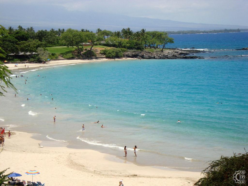 Kaunaoa Bay in Mauna Kea, Big Island, Hawaii | Hawaiian Beach Rentals